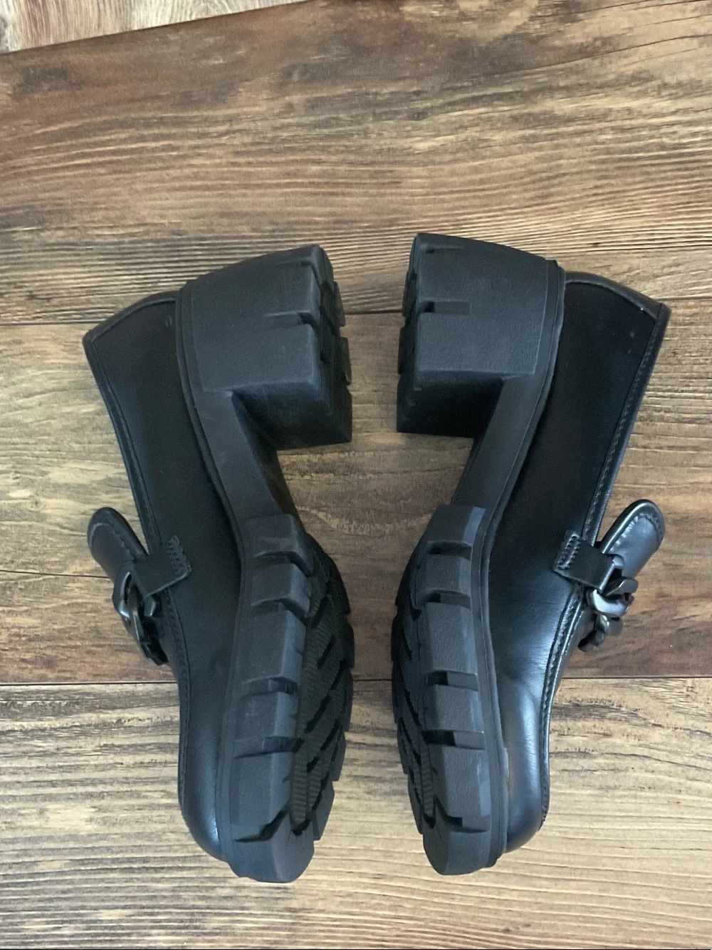 Madden Girl Hoxtonn Platform Chain-Trim Lug Sole Loafers